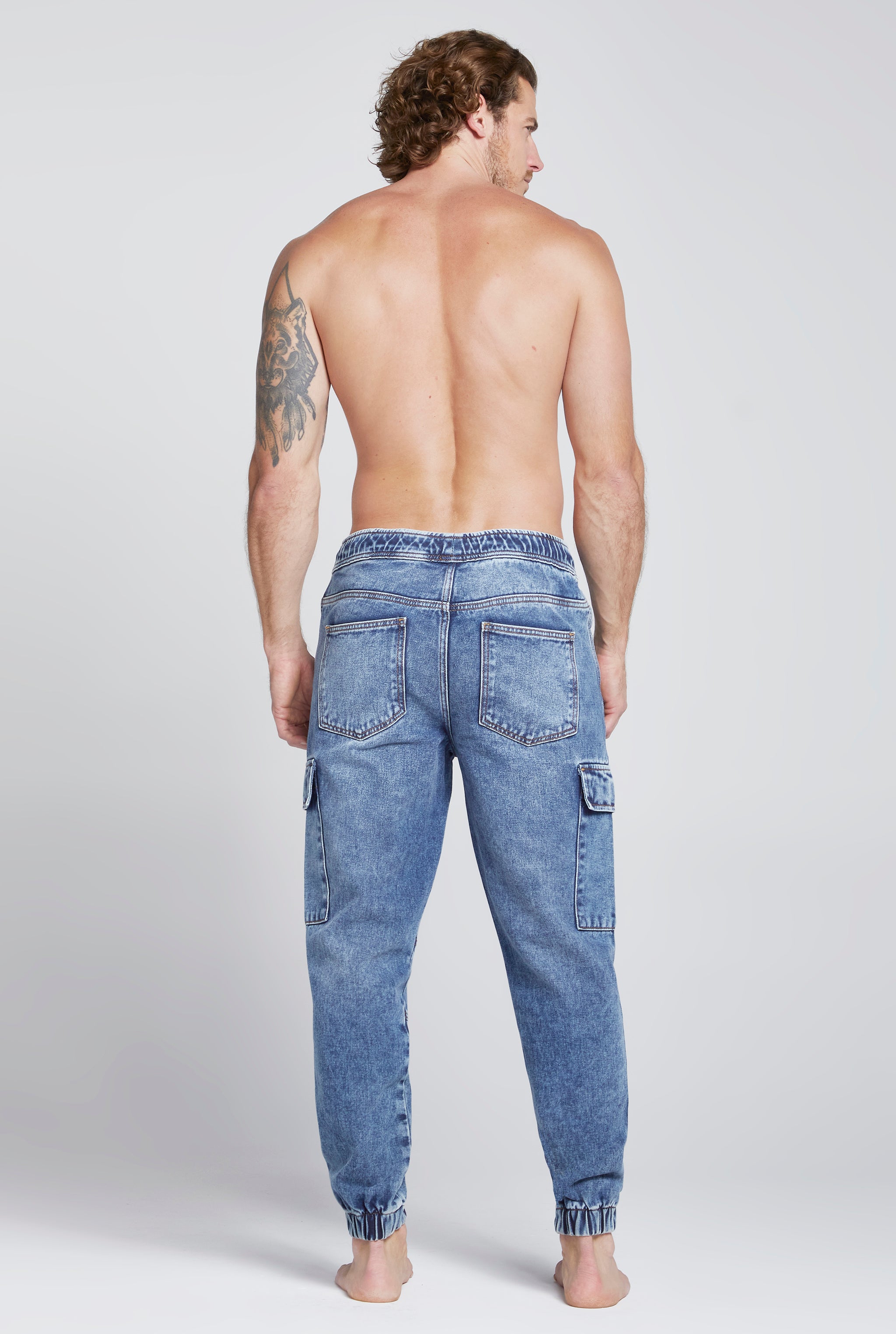 JOGGER HOMBRE TIPO CARGO AZUL STONE MEDIO 7099STME