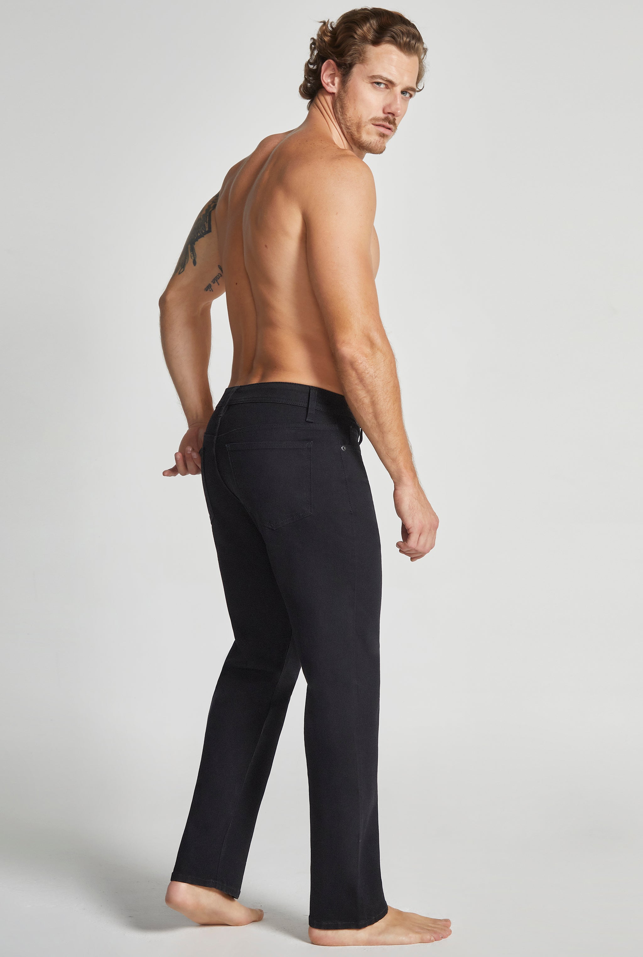 JEANS PARA HOMBRE CINTURA REGULAR SKINNY 7084NGRO