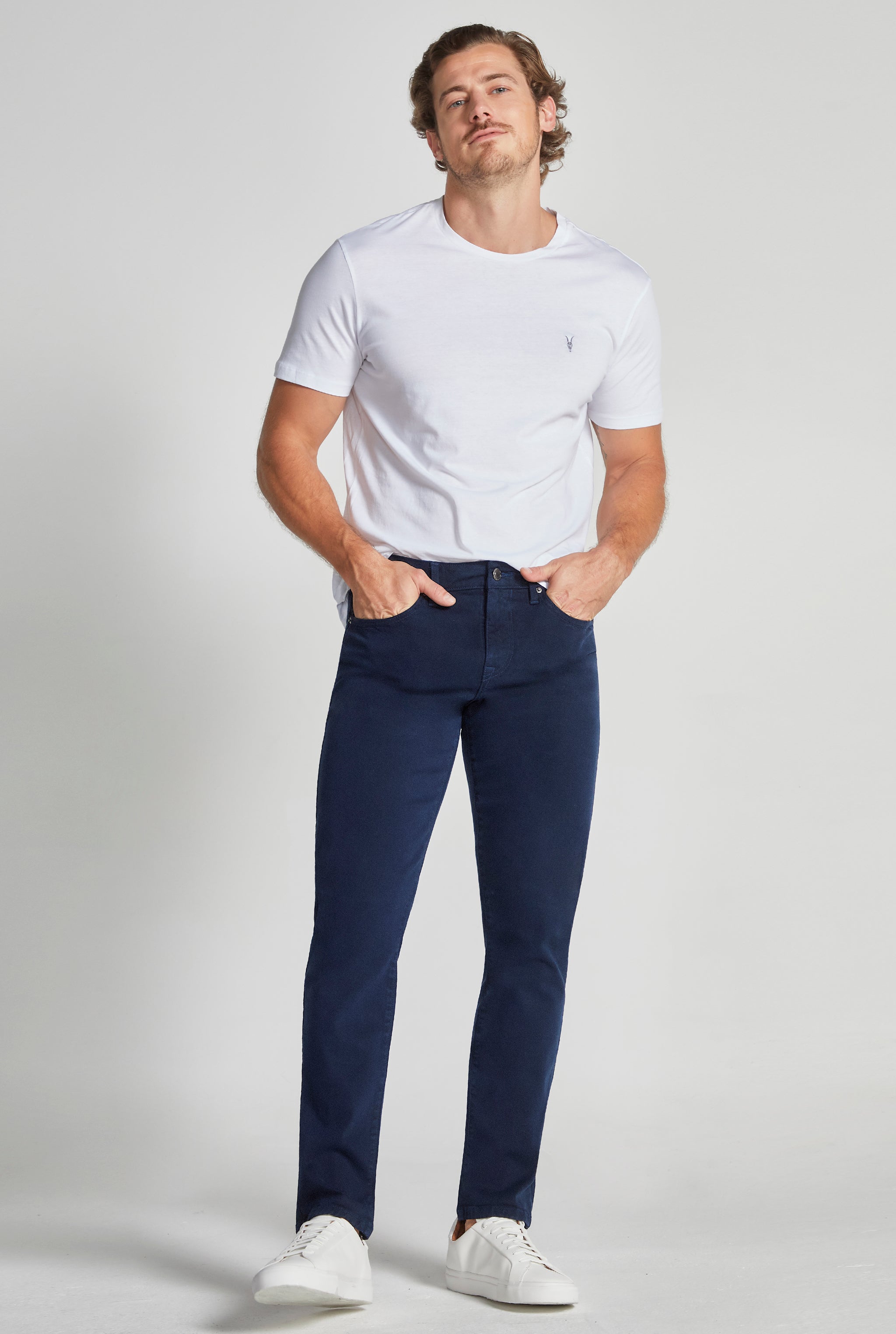 JEANS PARA HOMBRE CINTURA REGULAR CORTE SLIM COLOR NAVI 7097MARI