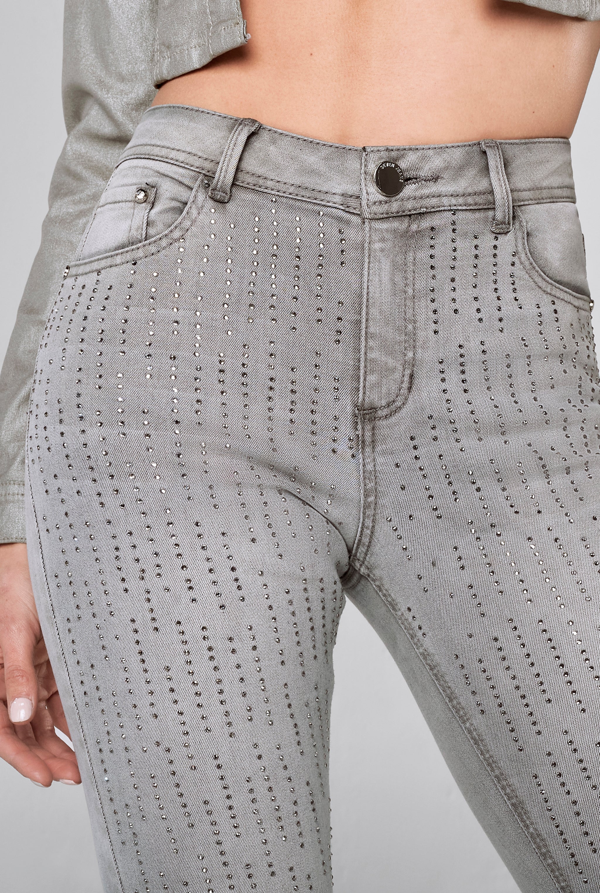 JEANS DE CINTURA ALTA MODELO 9734GRIS EN GRIS - ESTILO SUPER SKINNY TOBILLERO