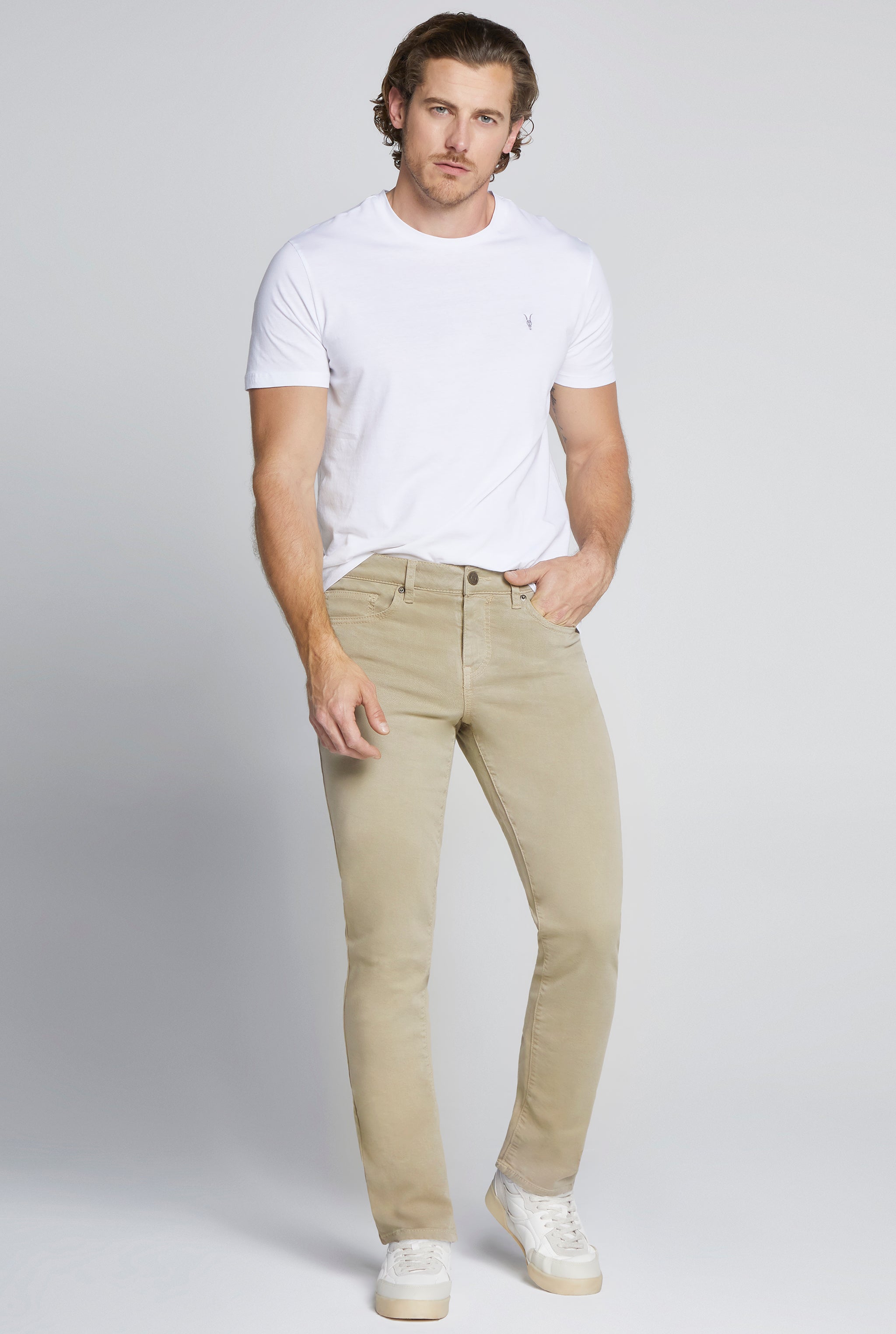 JEANS PARA HOMBRE CORTE SLIM COLOR KHAKI 7097KAKI