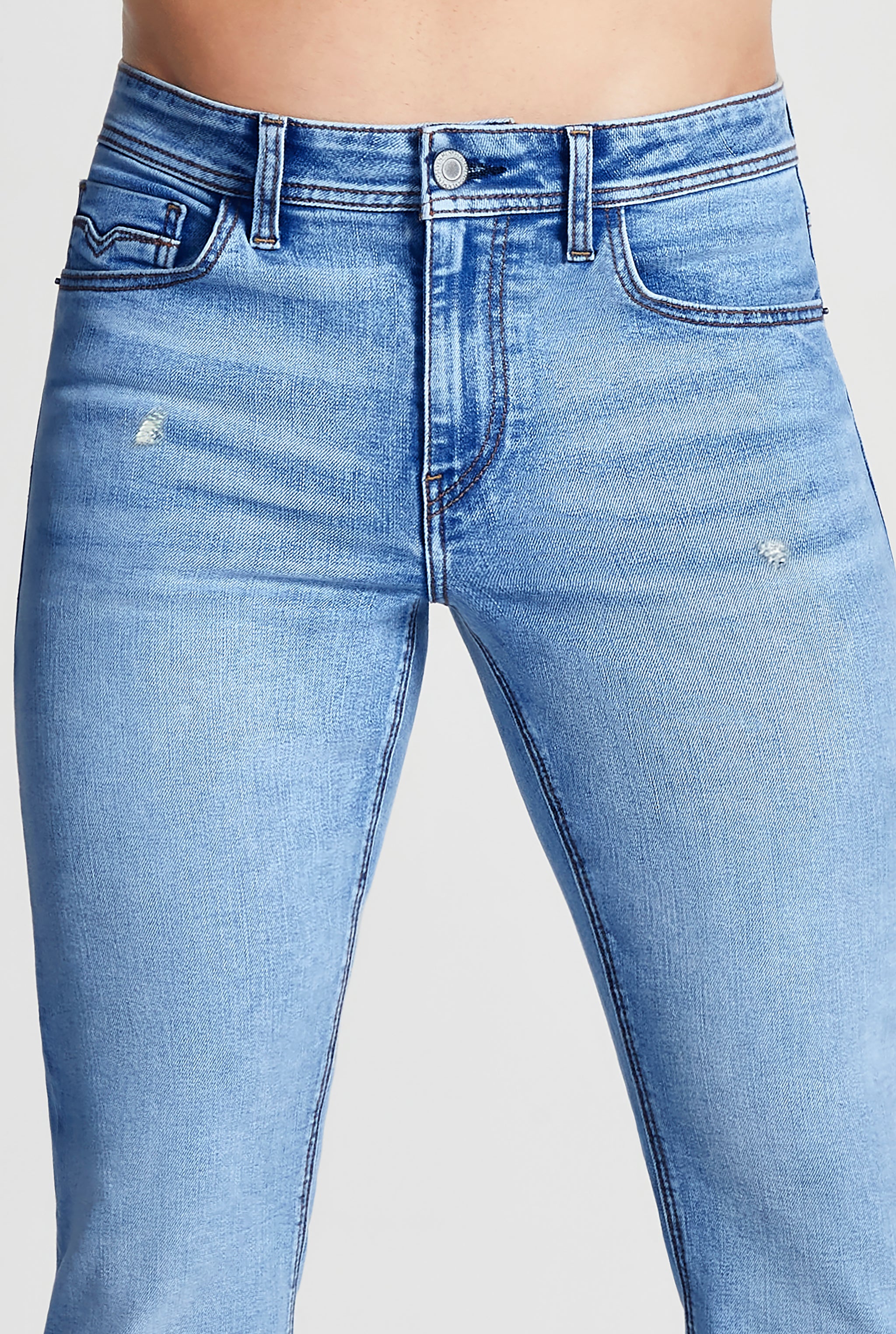 JEANS PARA HOMBRE CINTURA REGULAR CORTE SLIM 7046STME