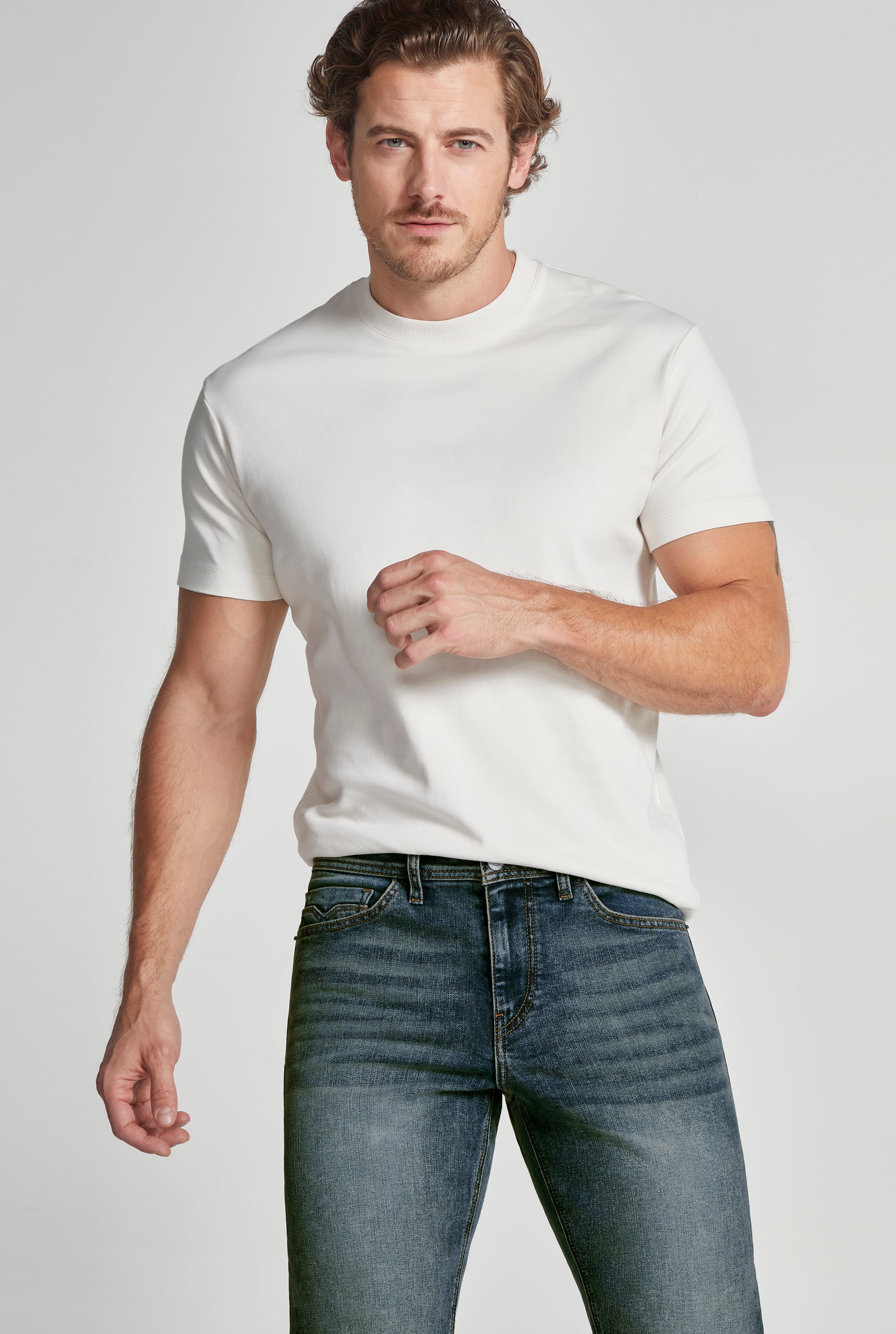 JEANS PARA HOMBRE CORTE SLIM AZUL OBSCURO 7046STOB