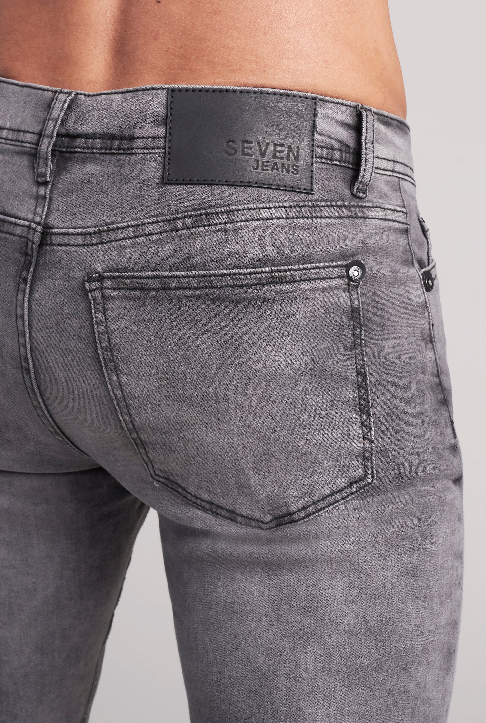 JEANS SKINNY GRIS 7043GRIS