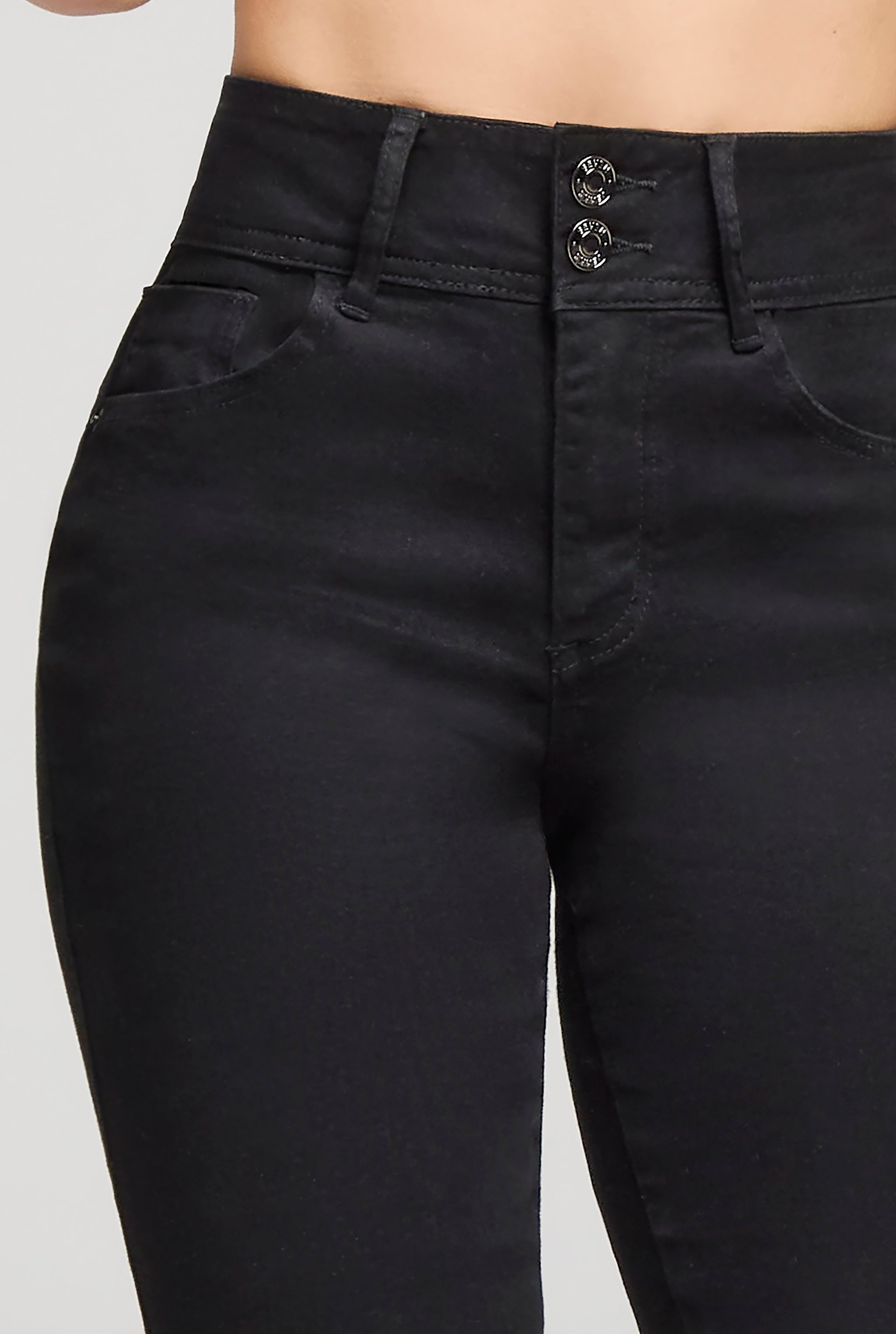 JEANS SUPER SKINNY TIRO ALTO PUSH UP 0118NGRO