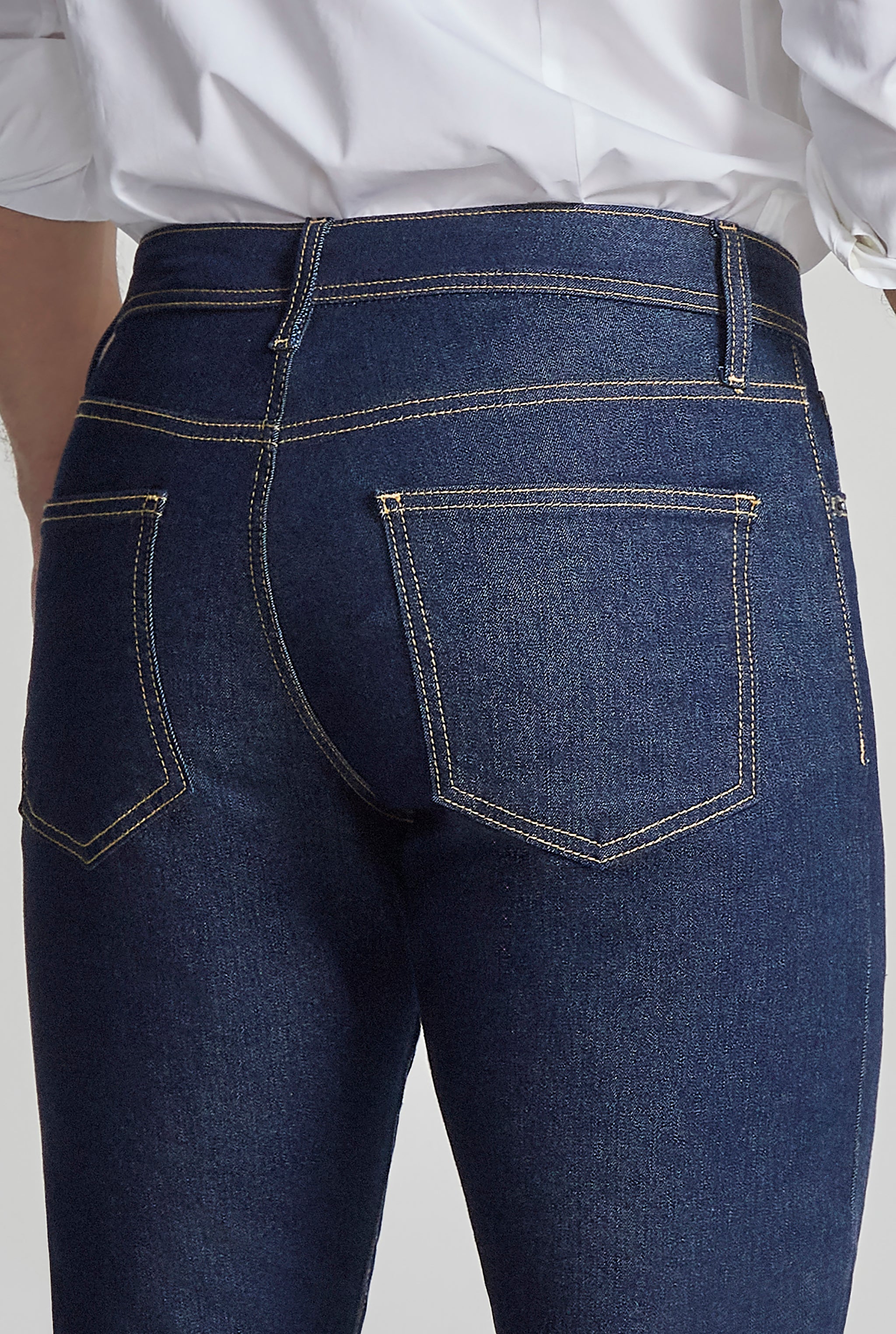 JEANS PARA HOMBRE CORTE RECTO CINTURA REGULAR AZUL INDIGO 7085INDI