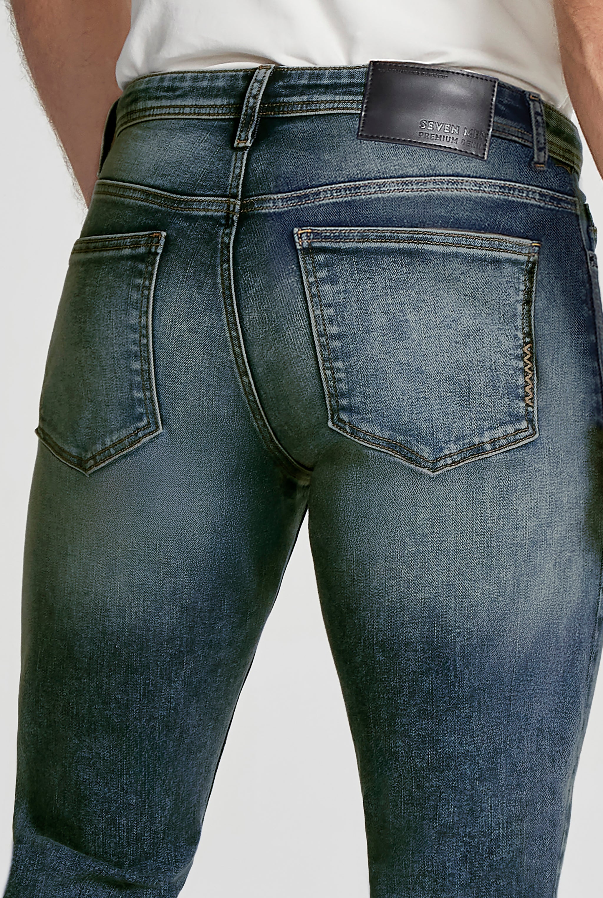 JEANS PARA HOMBRE CORTE SLIM AZUL OBSCURO 7046STOB