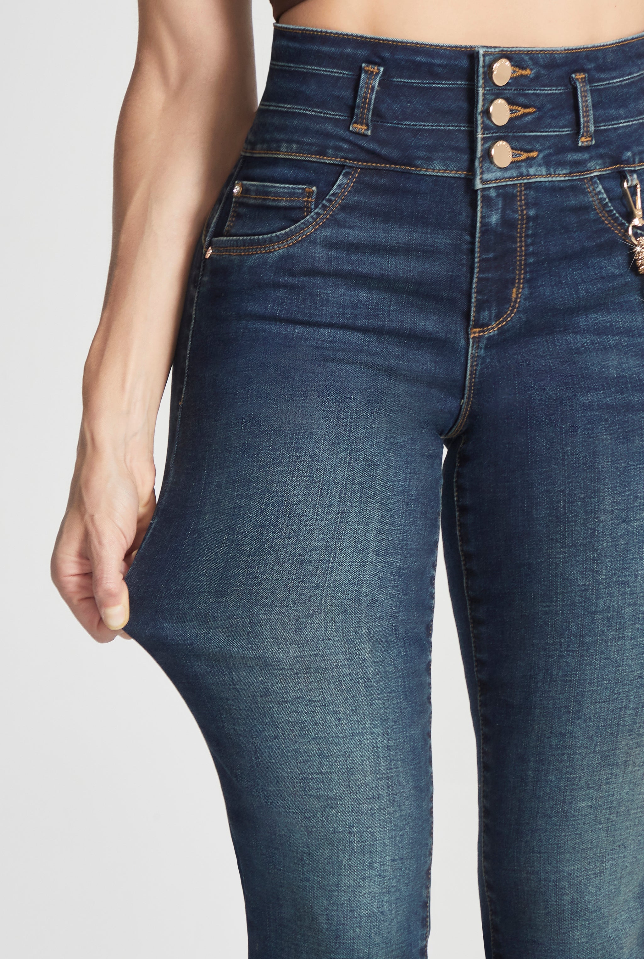 JEANS SKINNY CINTURA ALTA TECNOLOGÍA BUENÍSSIMA 0065STOB