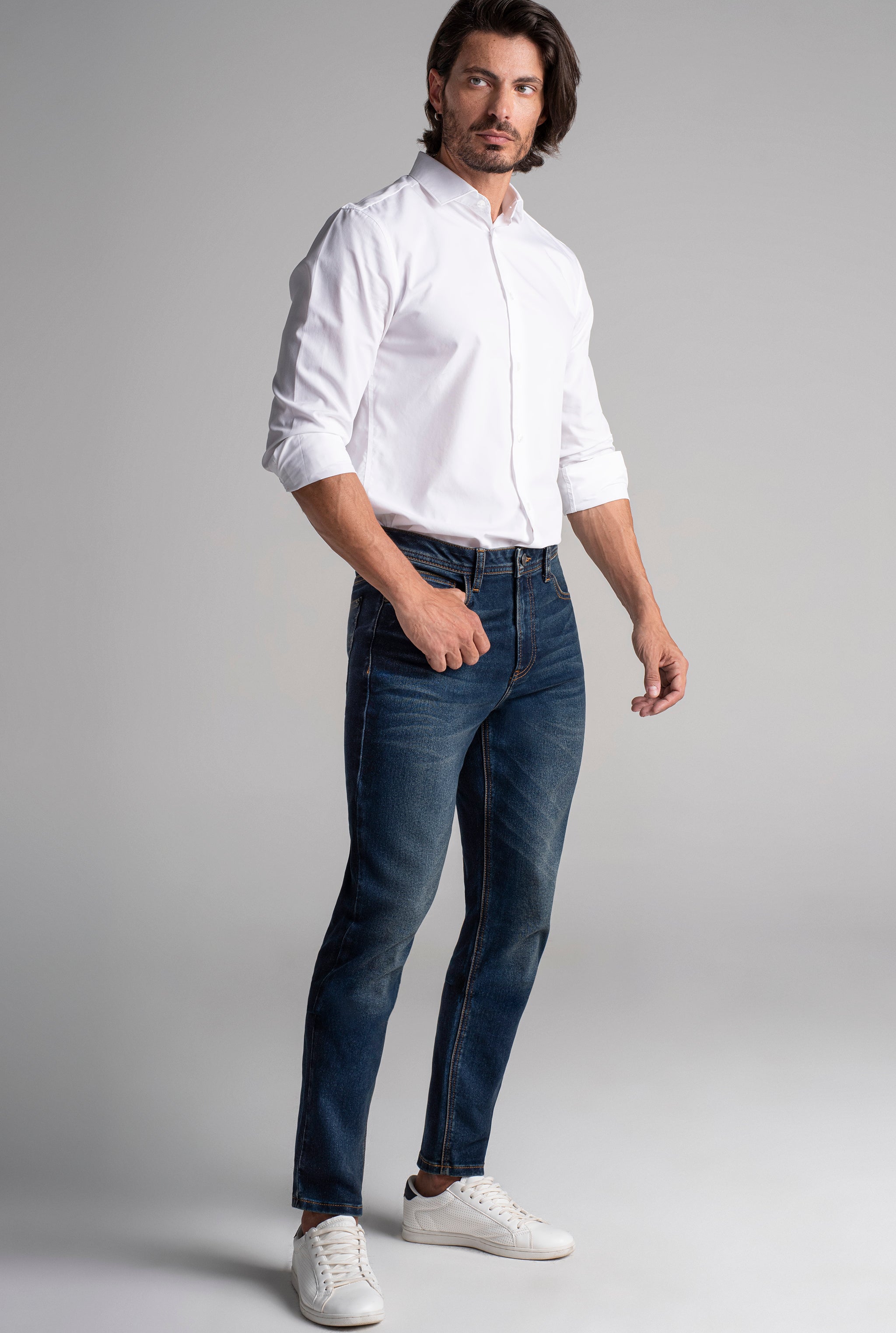 JEANS PARA HOMBRE CINTURA REGULAR CORTE SLIM 7046STON