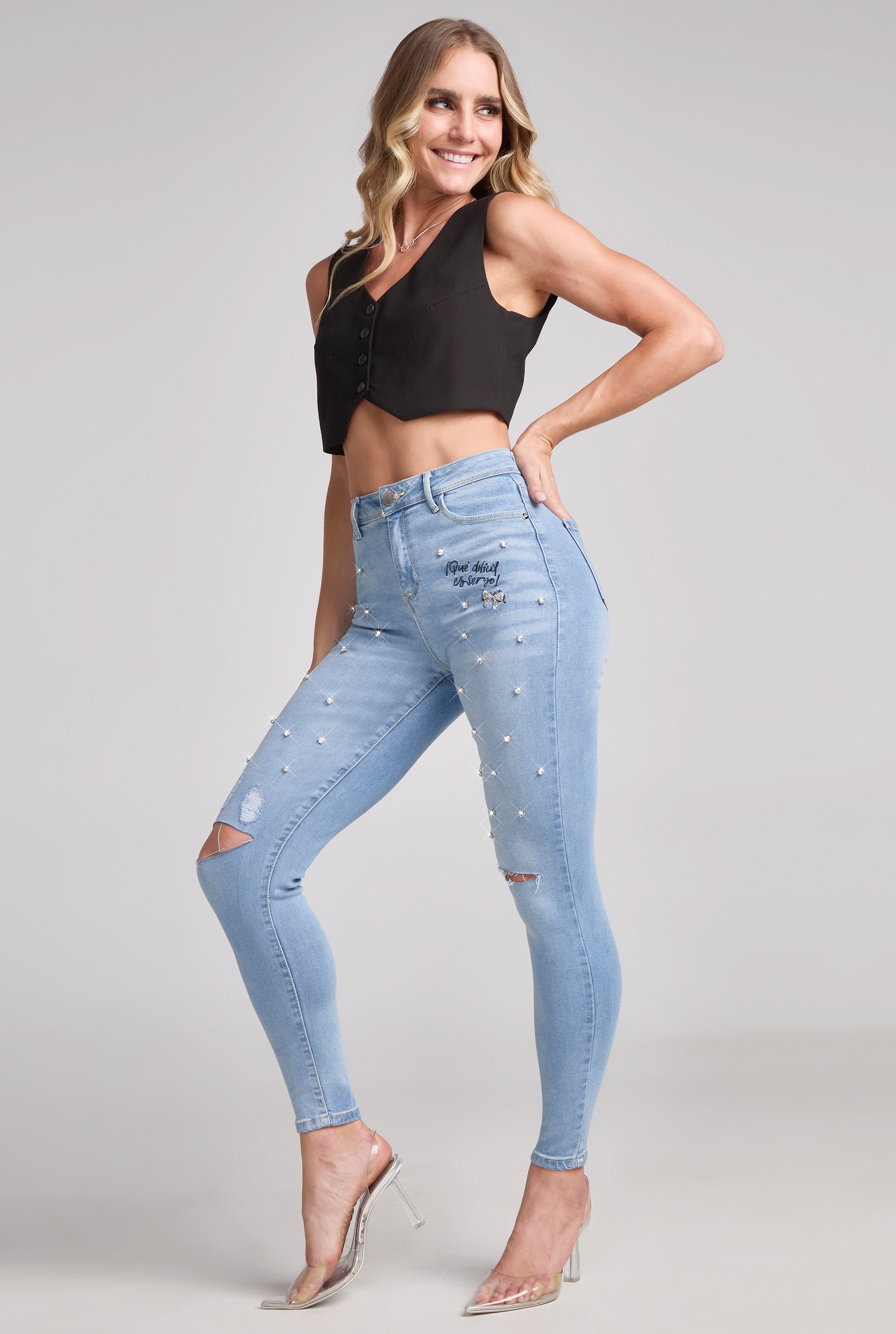 JEANS SUPER SKINNY COLOR AZUL CLARO PUSH UP Modelo 9675STCL