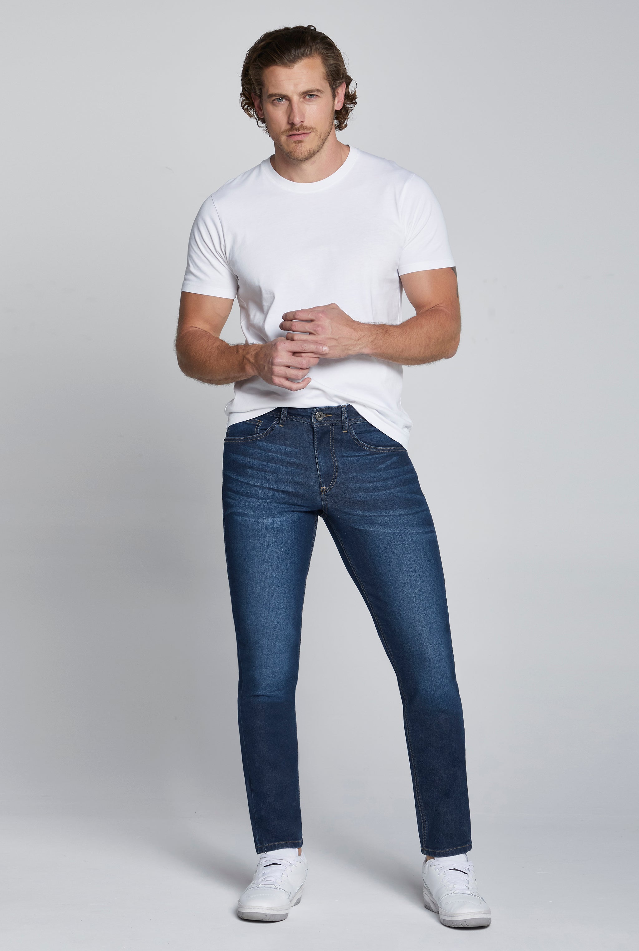 JEANS CINTURA REGULAR CORTE SLIM COLOR STONE OBSCURO 7088STOB