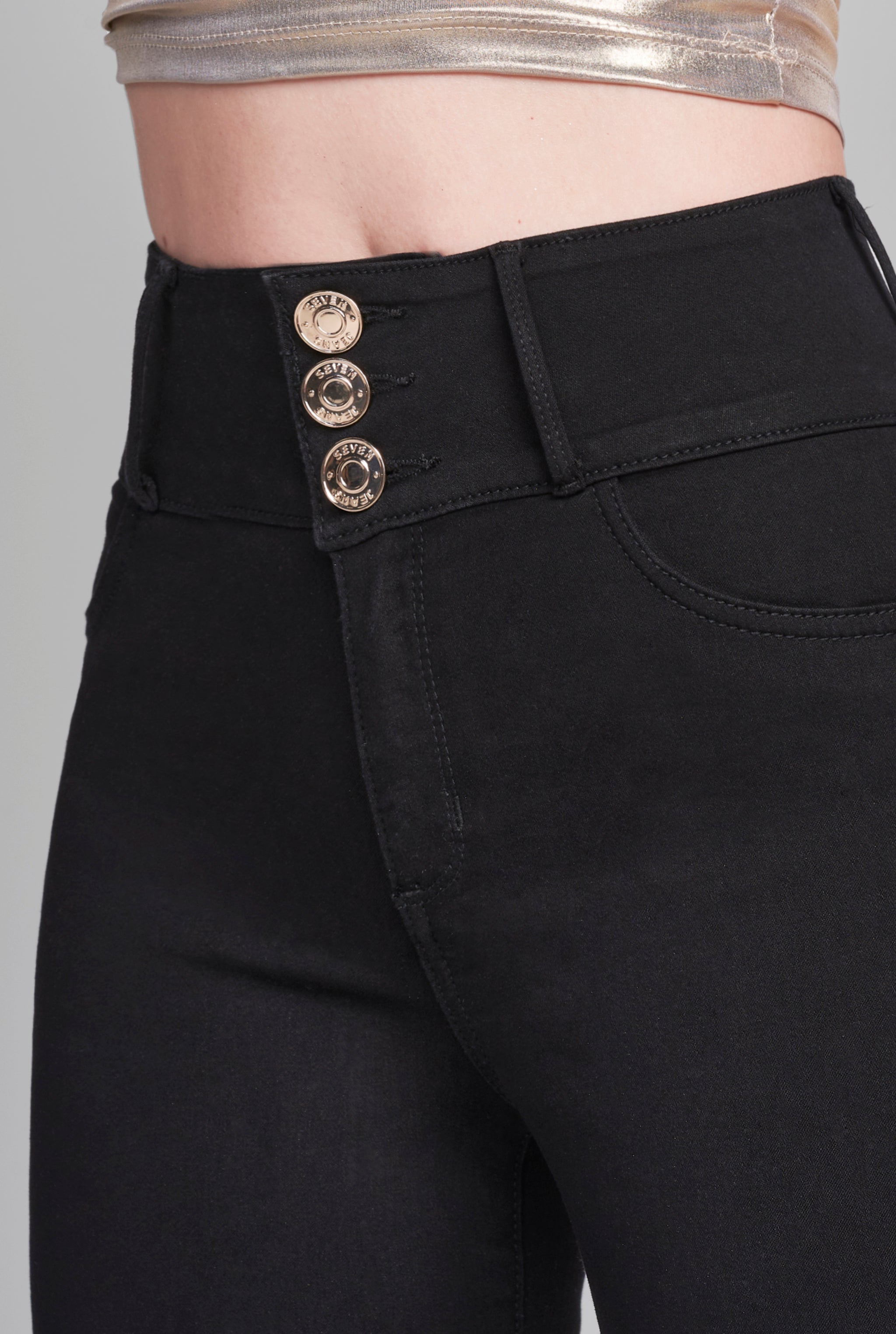 JEANS SÚPER SKINNY CINTURA ALTA PUSH UP 2144NGRO