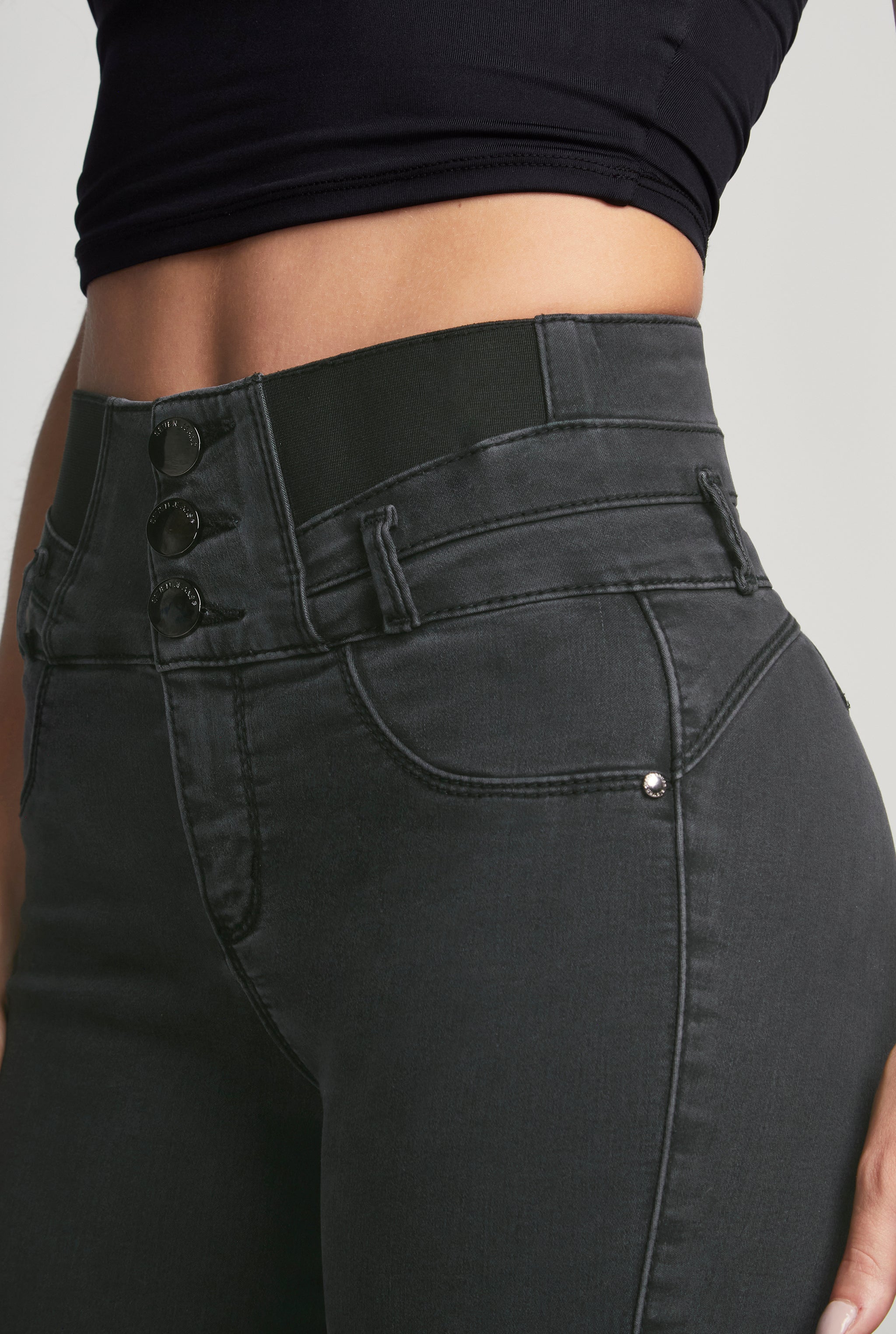 JEANS SÚPER SKINNY CINTURA ALTA TECNOLOGÍA SEXY SILUETTE GRIS 5040GRIS