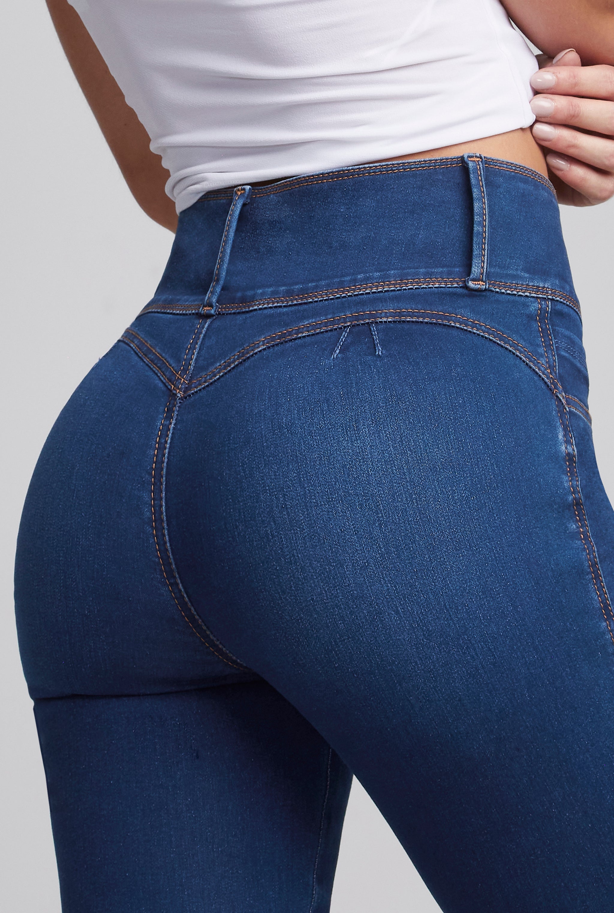 JEANS AZUL MEDIO CORTE SÚPER SKINNY CINTURA ALTA PUSH UP 0117STON