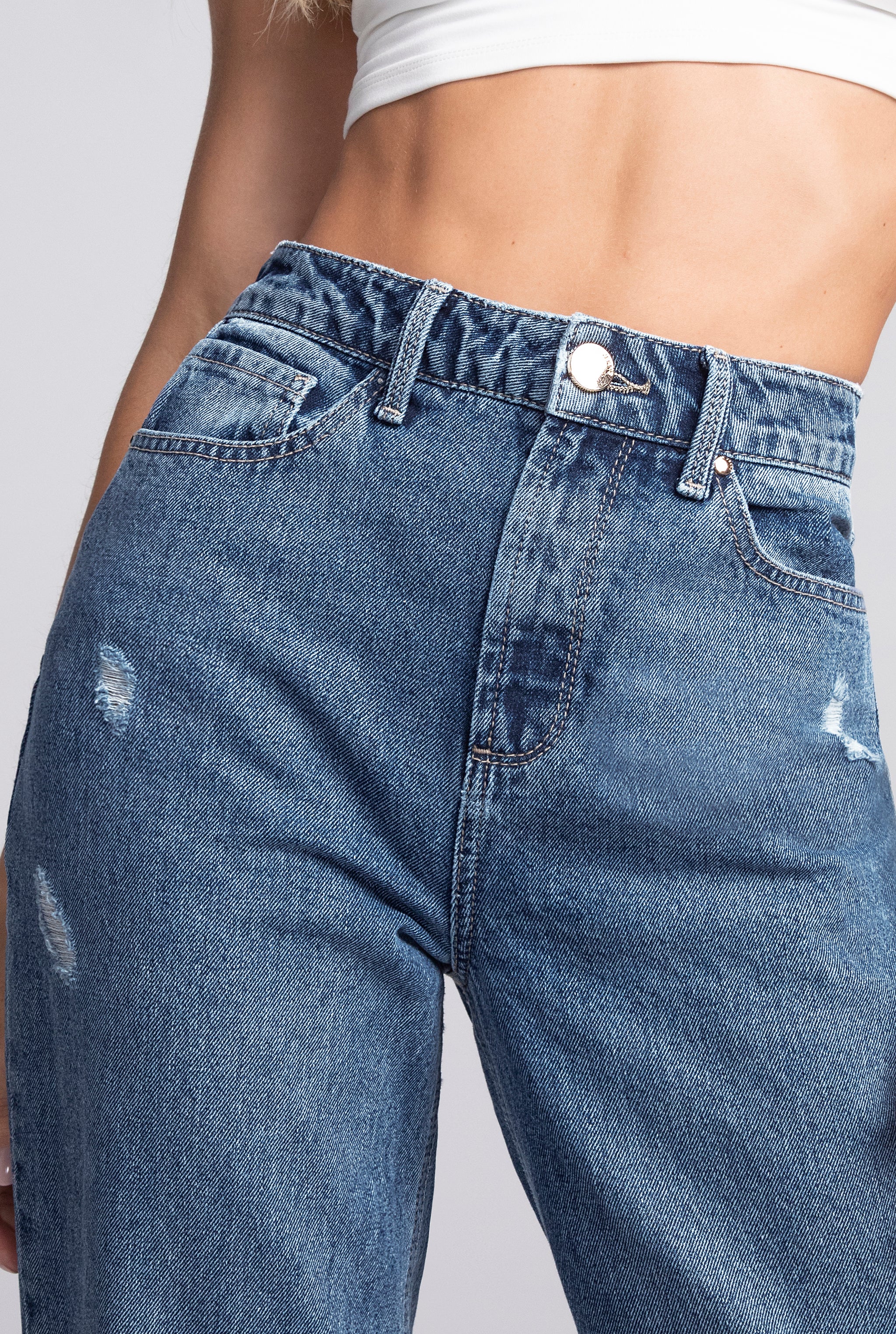 JEANS CINTURA ALTA CORTE MOM SLIM 4236STMO (7832314609801)