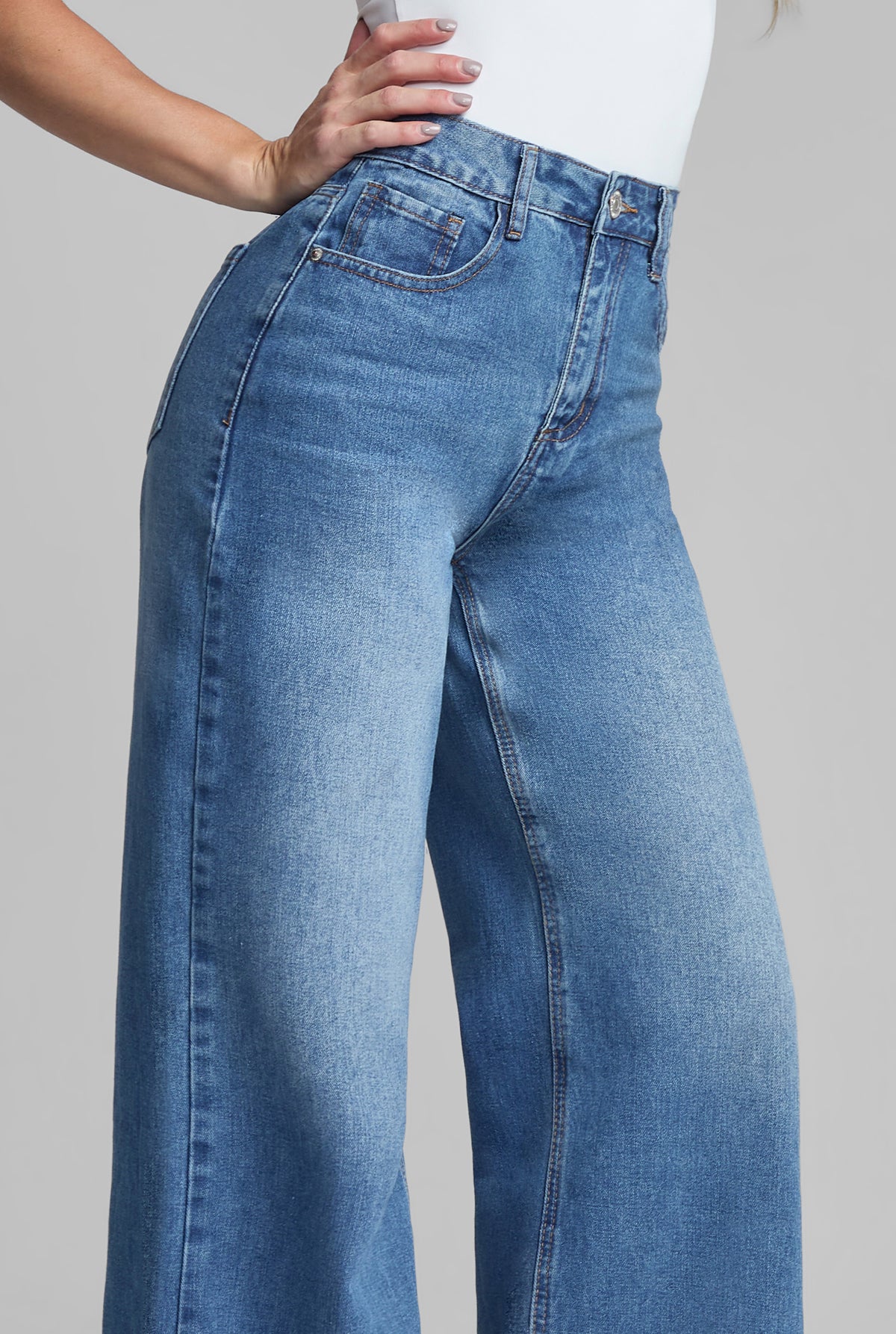 JEANS PIERNA ANCHA RELAX 0079STME