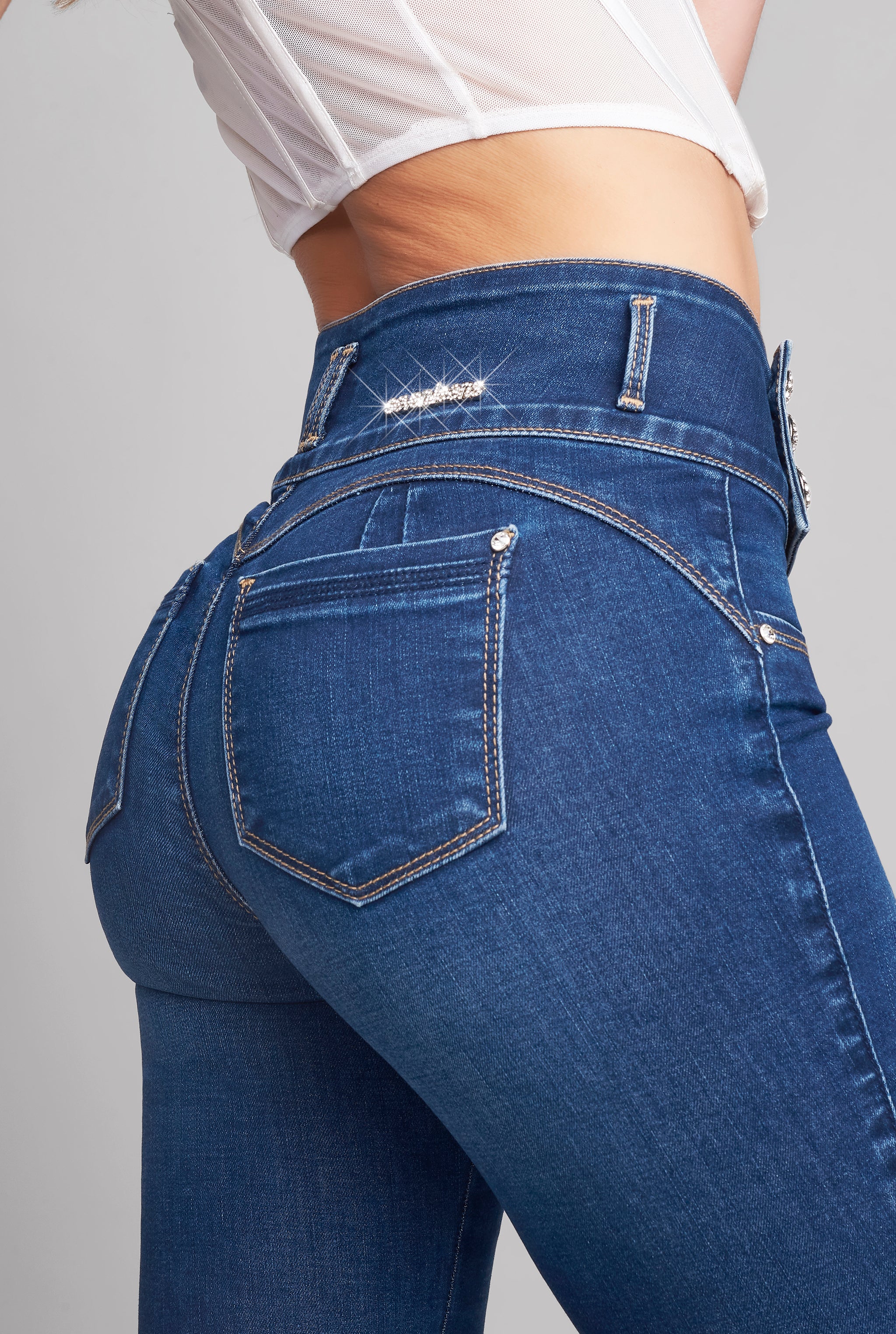 JEANS SUPER SKINNY DE CINTURA ALTA 9626STOB (7377824055433)