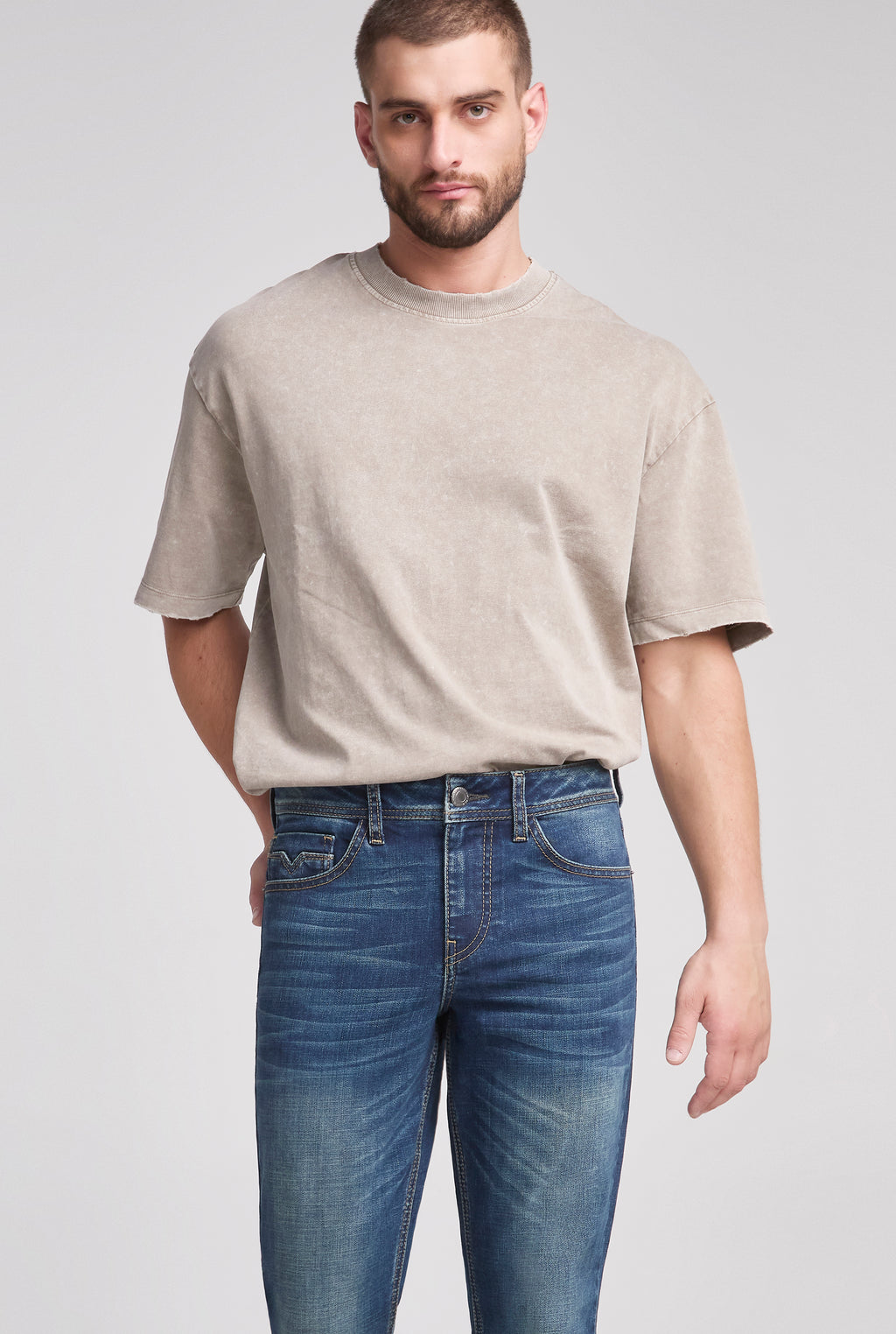 JEANS PARA HOMBRE CORTE SKINNY COLOR AZUL OBSCURO 7043AZOB