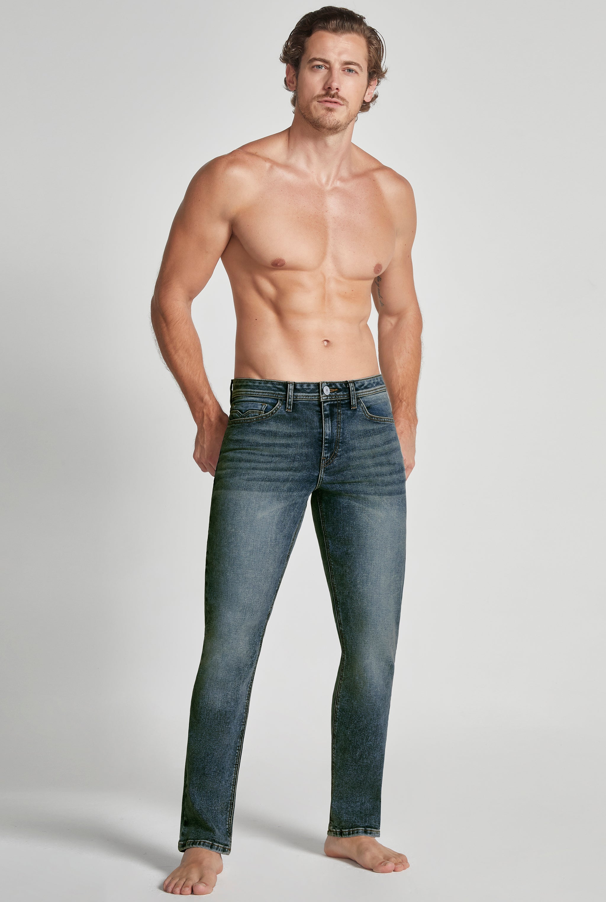JEANS PARA HOMBRE CORTE SLIM AZUL OBSCURO 7046STOB