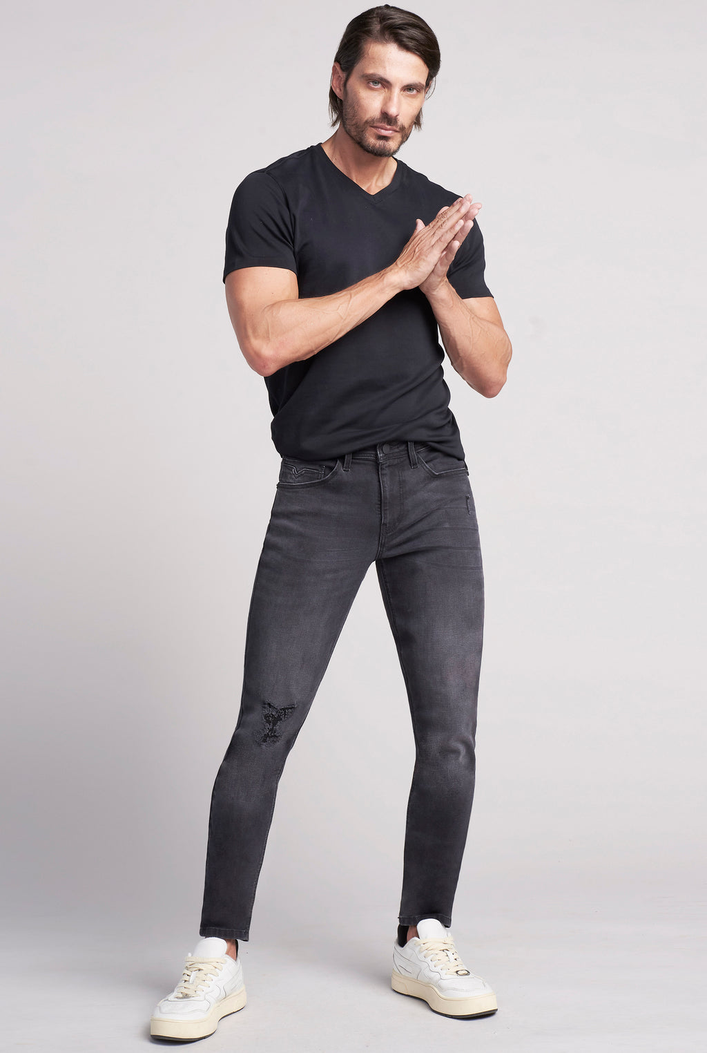 JEANS PARA HOMBRE CINTURA REGULAR CORTE SÚPER SKINNY 7044NGRO (7222916972681)