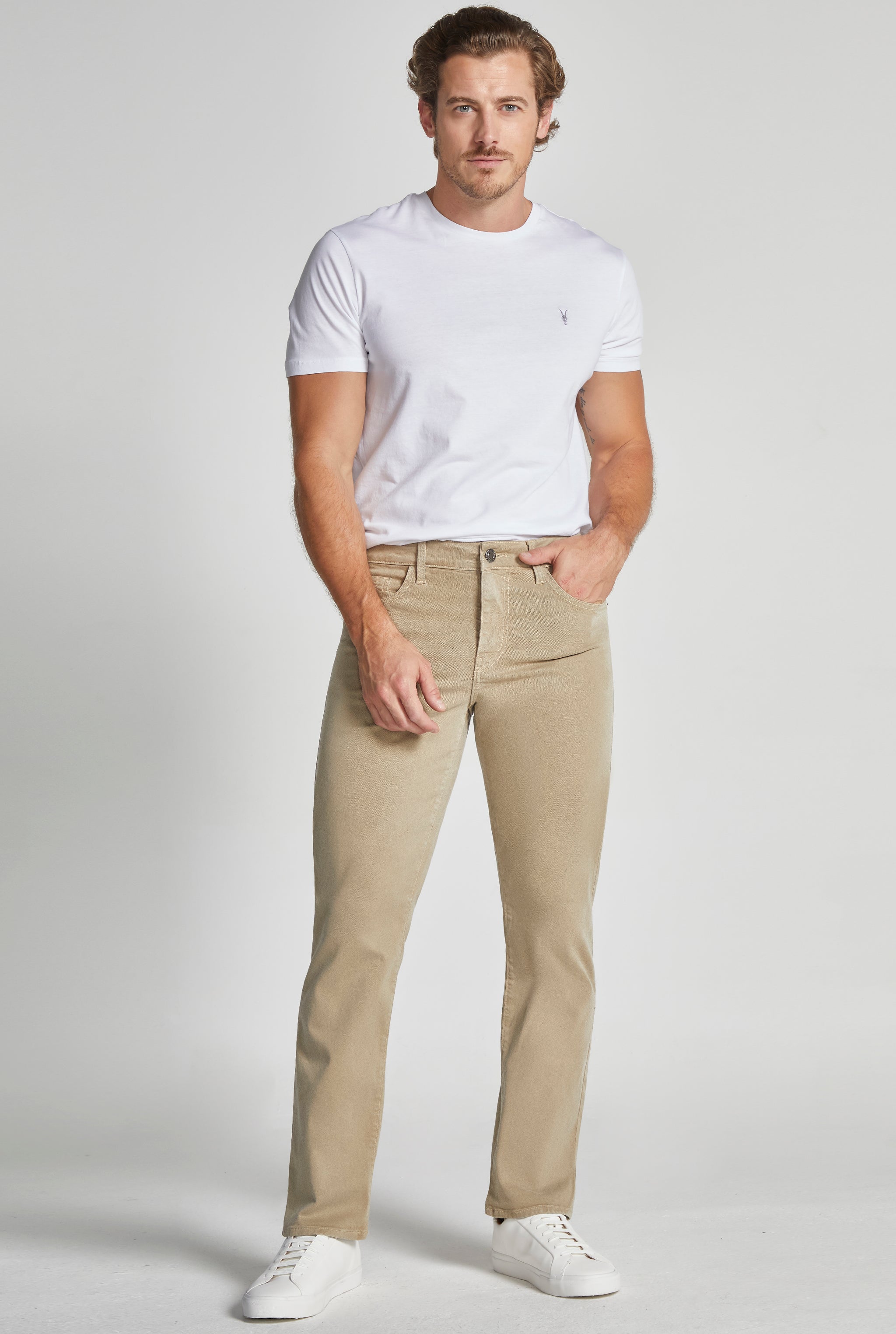 JEANS PARA HOMBRE CORTE SLIM CINTURA MEDIA COLOR KHAKI 7097KAKI