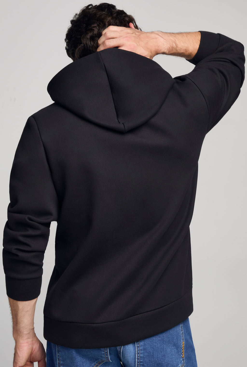 SUDADERA SLIM 3207NGRO (8405001076873)
