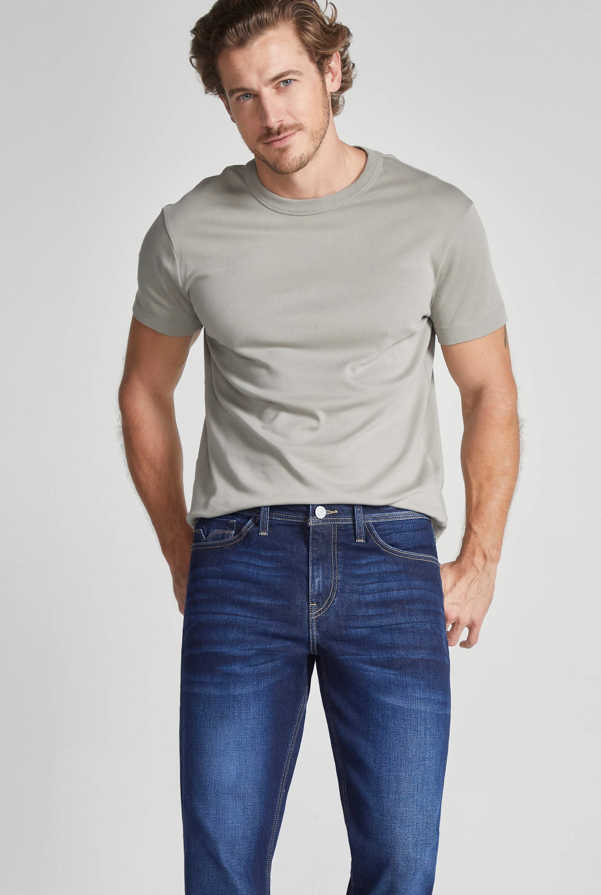 JEANS PARA HOMBRE COLOR AZUL MEDIO CORTE RECTO MODELO 7047STMO