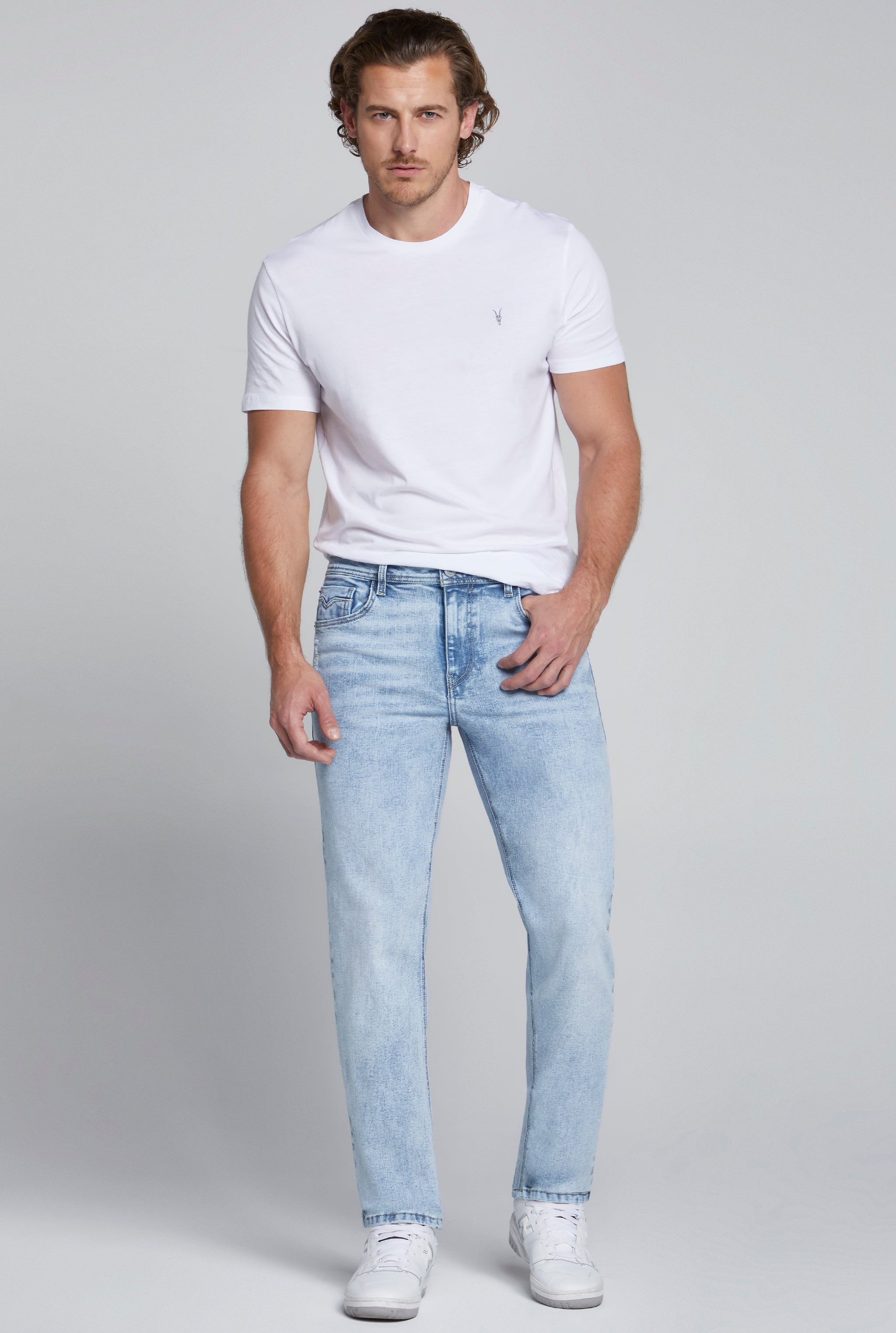 JEANS PARA HOMBRE CORTE SKINNY COLOR AZUL CLARO 7044STCL