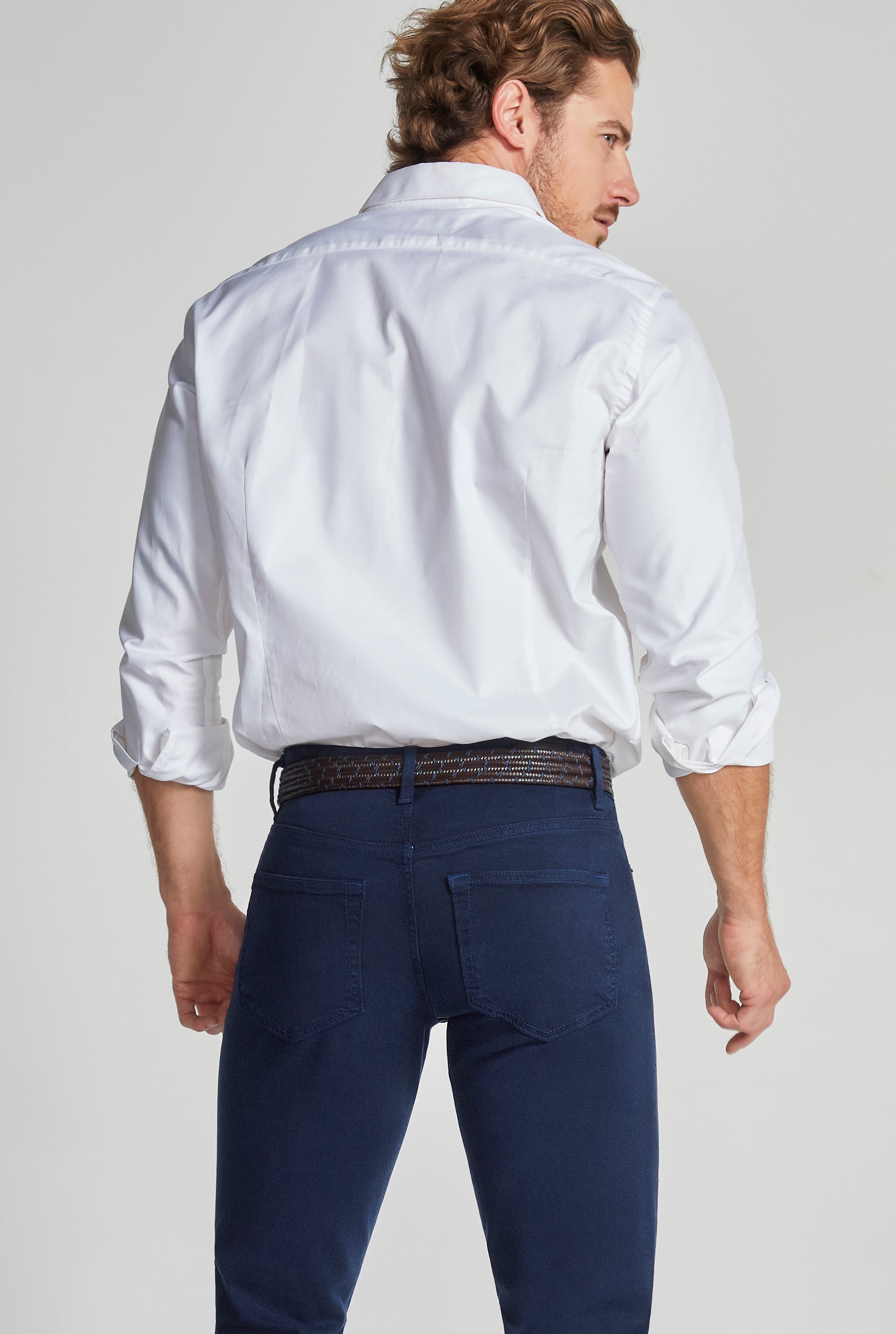 JEANS PARA HOMBRE CINTURA REGULAR CORTE SLIM COLOR NAVI 7097MARI