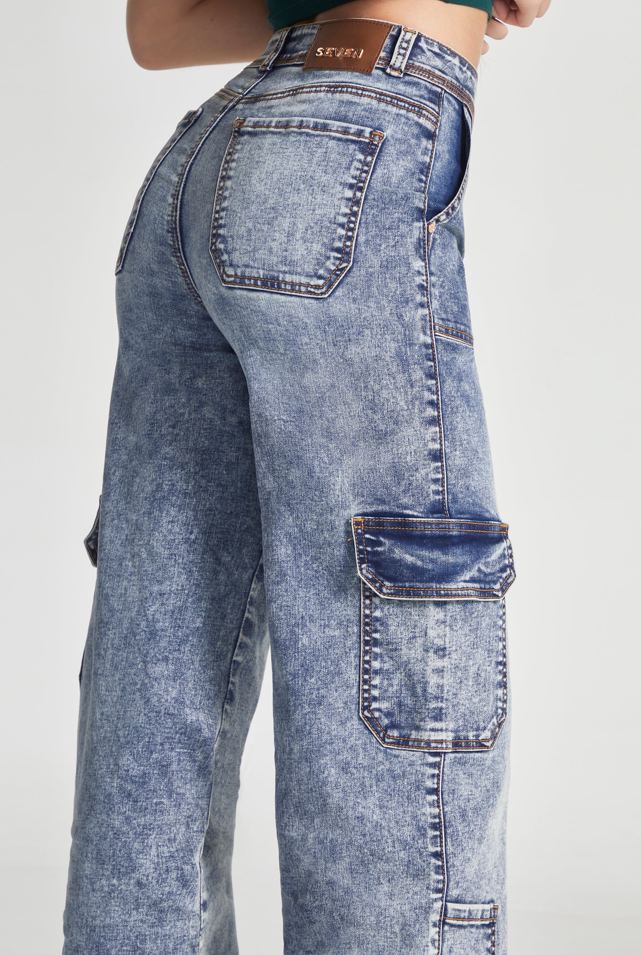 JEANS CARGO CINTURA ALTA TECNOLOGÍA PUSH UP 0082ACWA