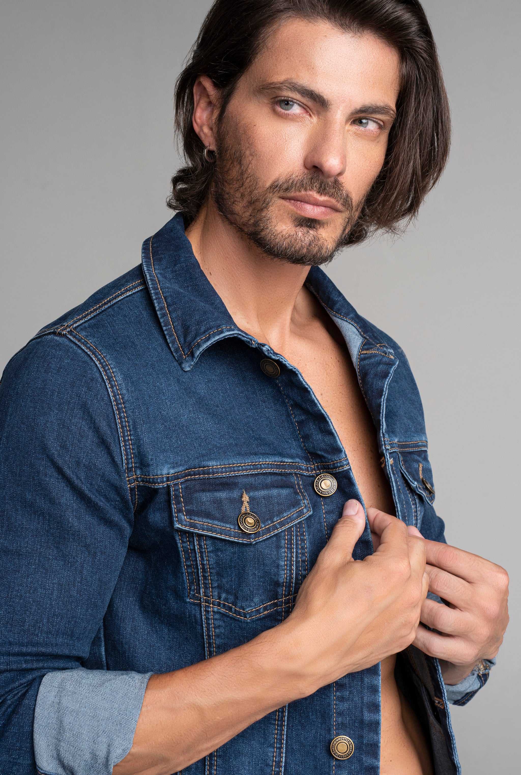 CHAMARRA PARA HOMBRE CORTE SLIM COLOR AZUL MEDIO OBSCURO 3205STOB