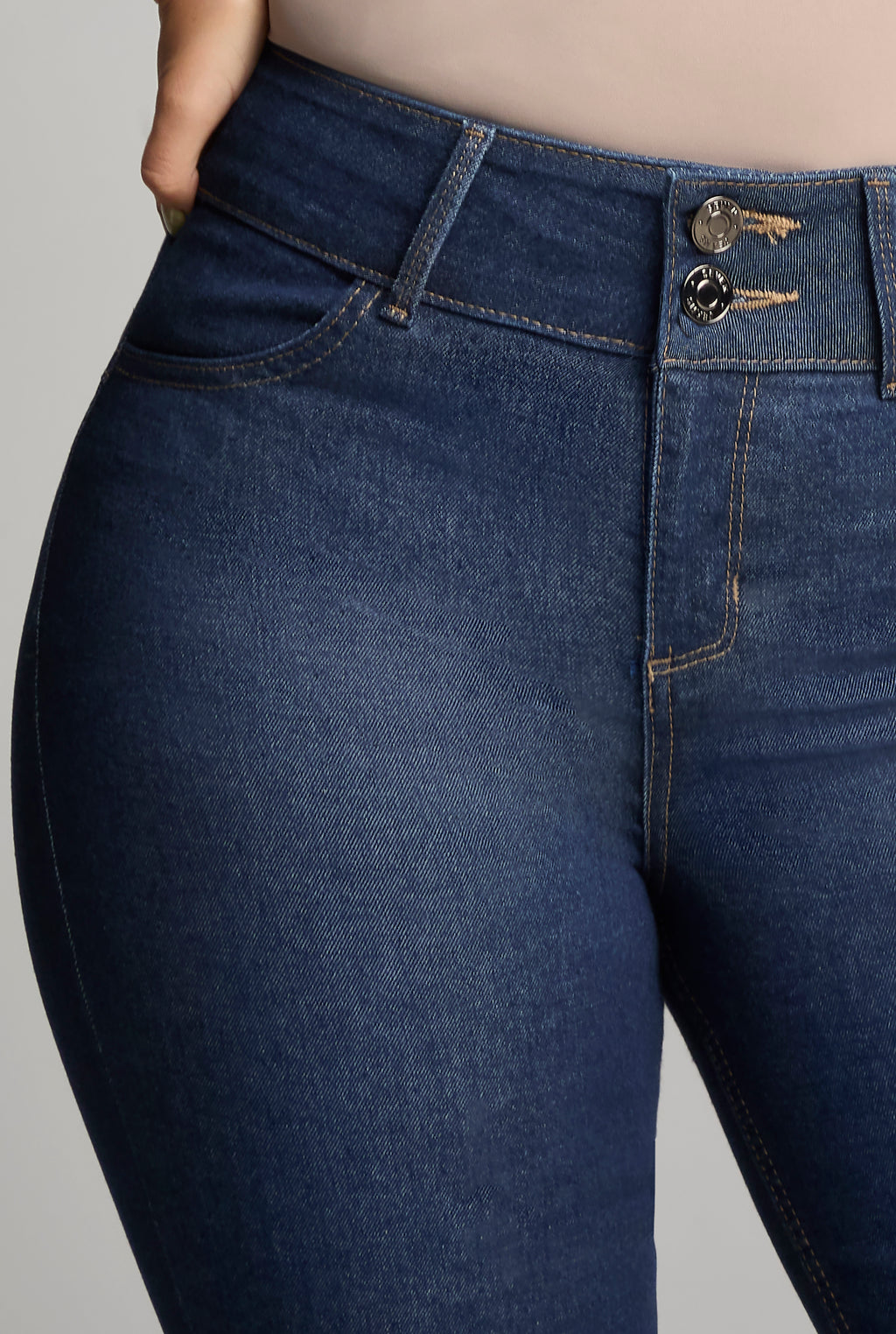 JEANS PLUS SIZE RECTO TIRO ALTO PUSH UP 0077STON (8389971050633)