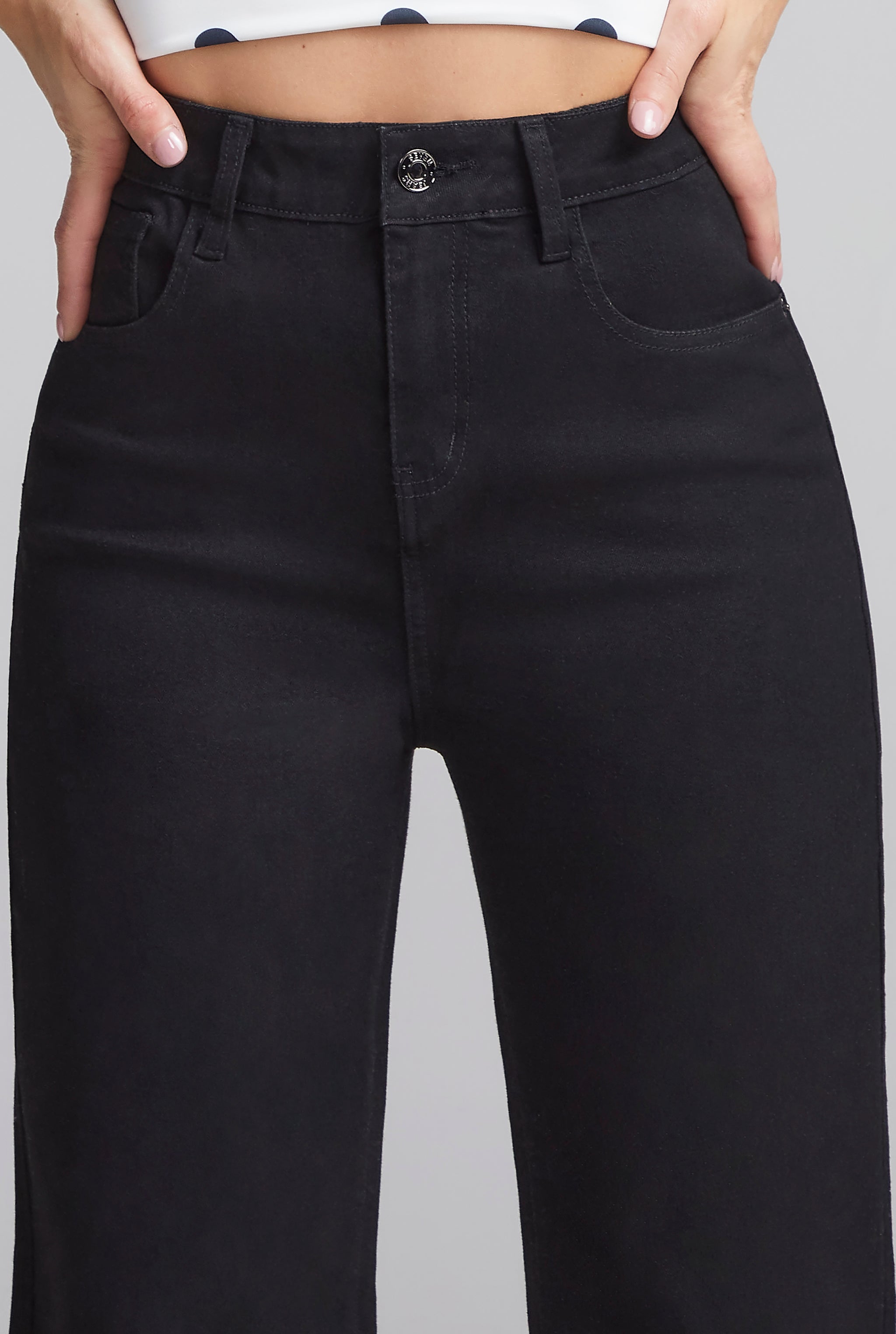 JEANS PIERNA ANCHA RELAX 0079NGRO