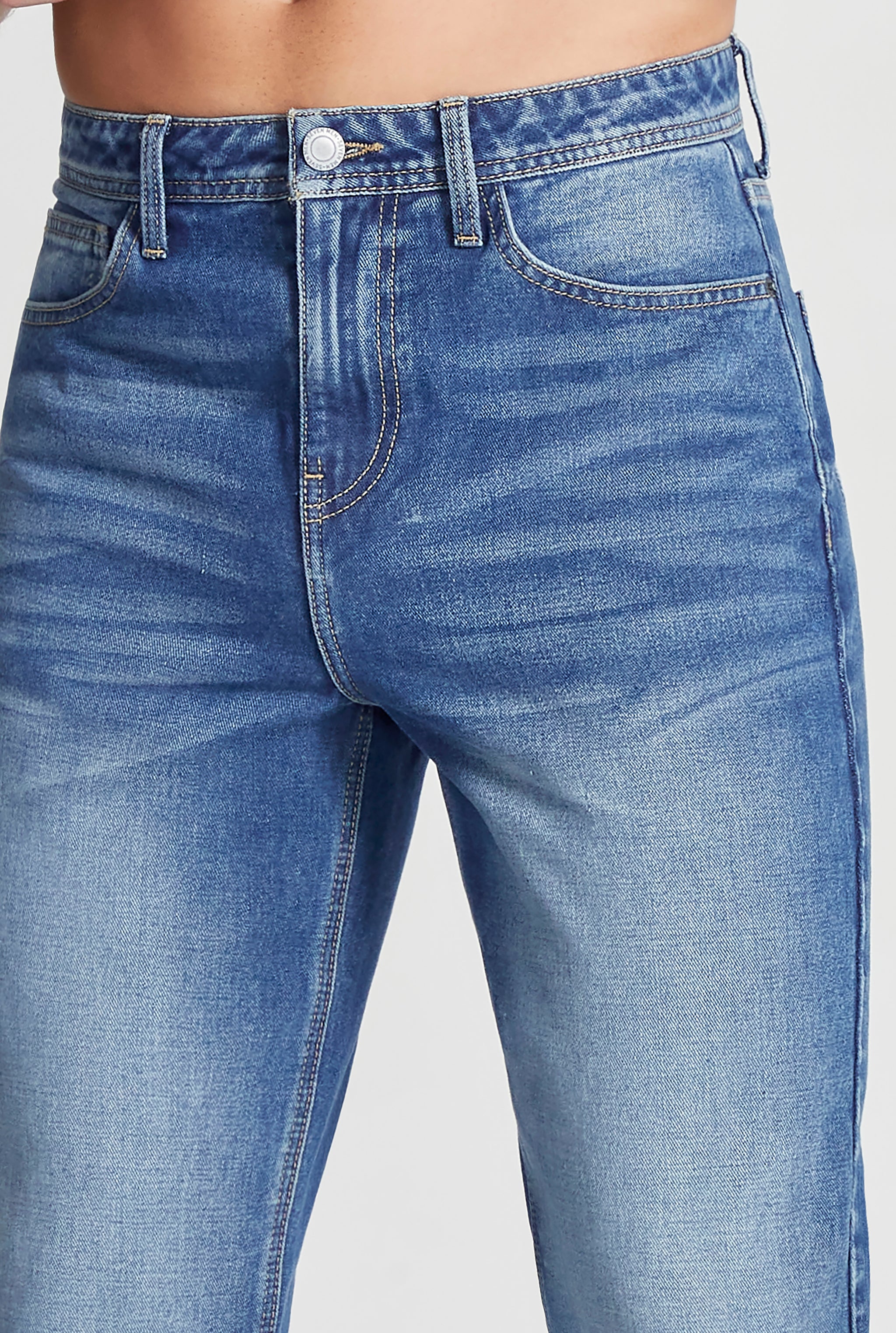 JEANS PARA HOMBRE CINTURA REGULAR CORTE RECTO RETRO 7076STOB