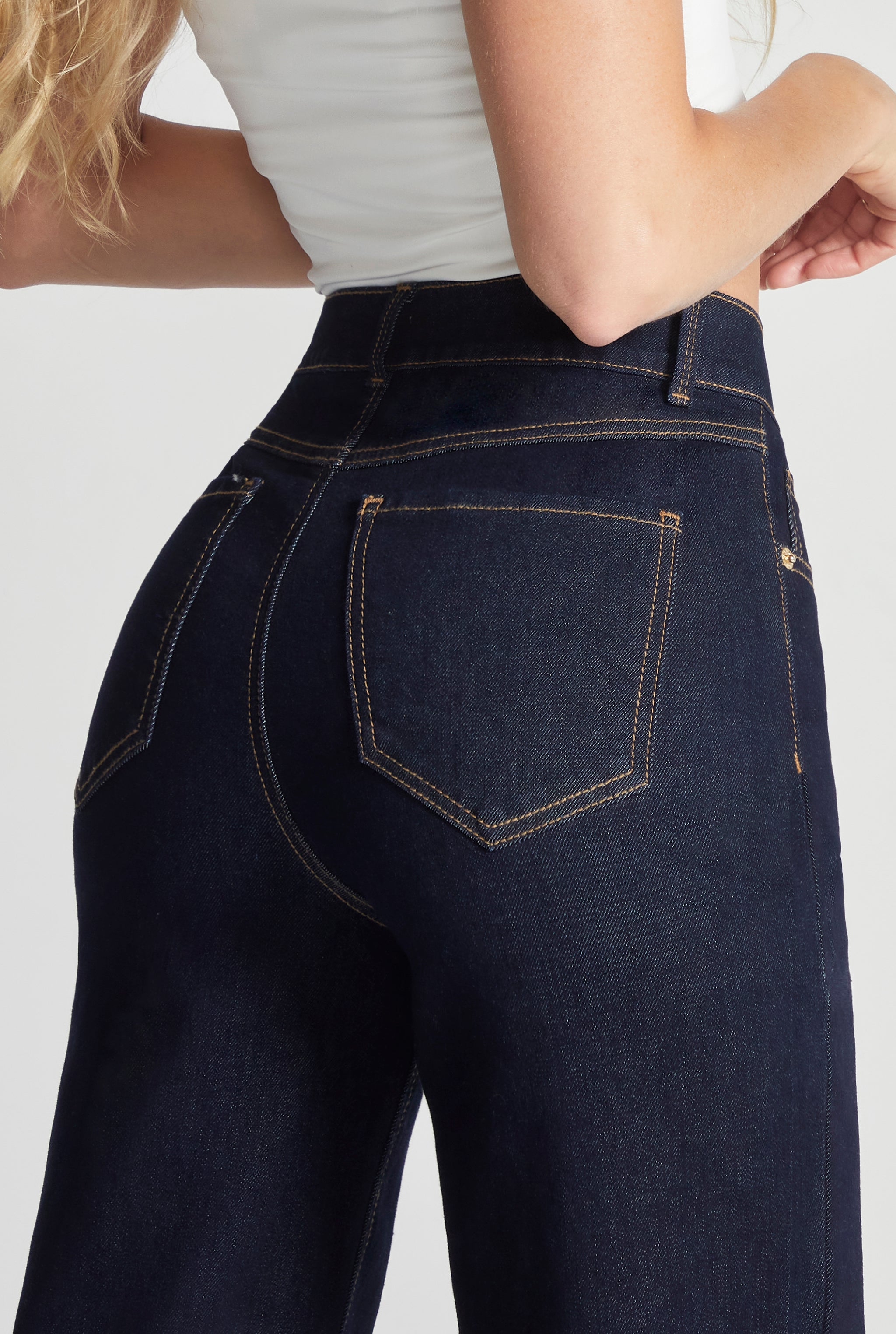 JEANS CORTE RECTO CINTURA SÙPER ALTA STONE OSCURO 0075INDI