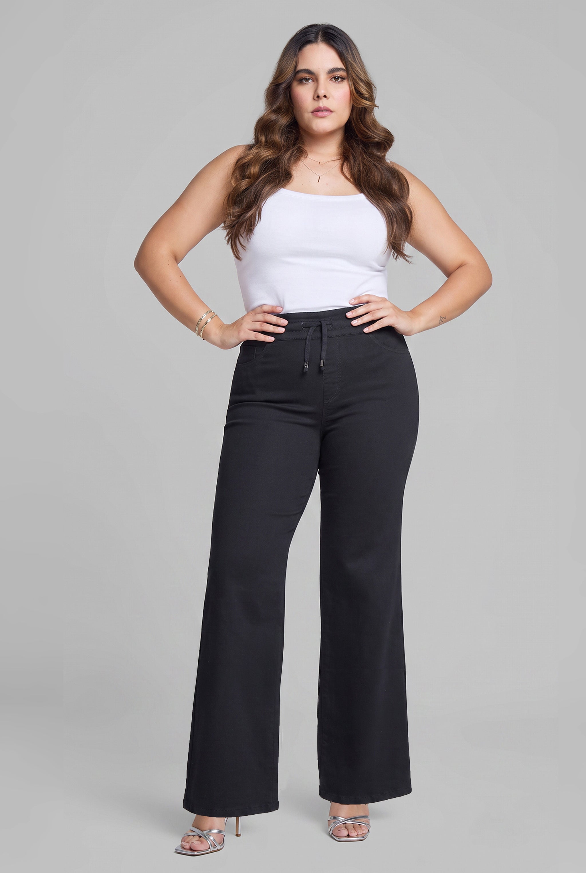 JEANS WIDE LEG 9922NGRO PLUS SIZE